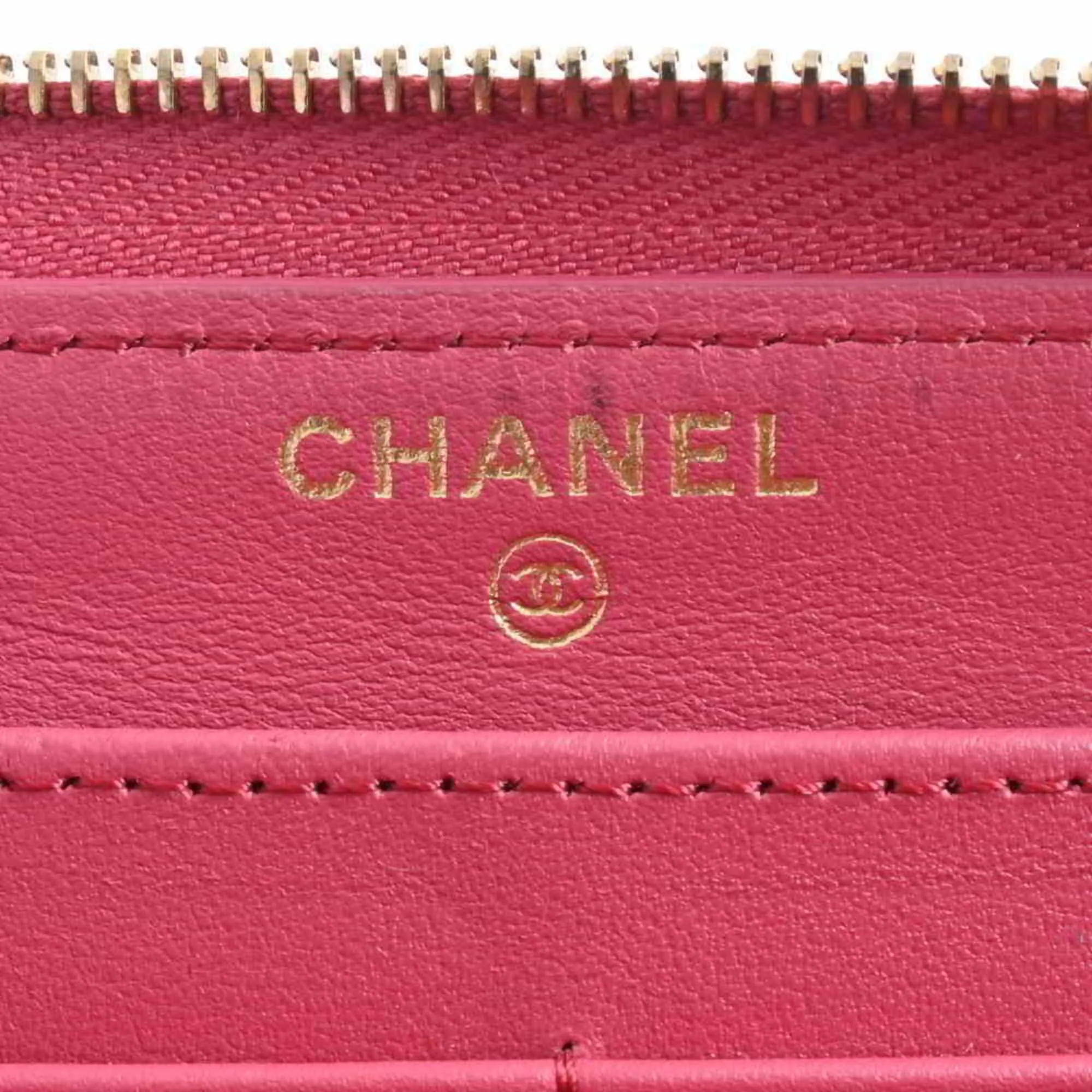 Chanel Caviar Skin Matelasse Coco Mark Timeless Classic Round Long Wallet Pink