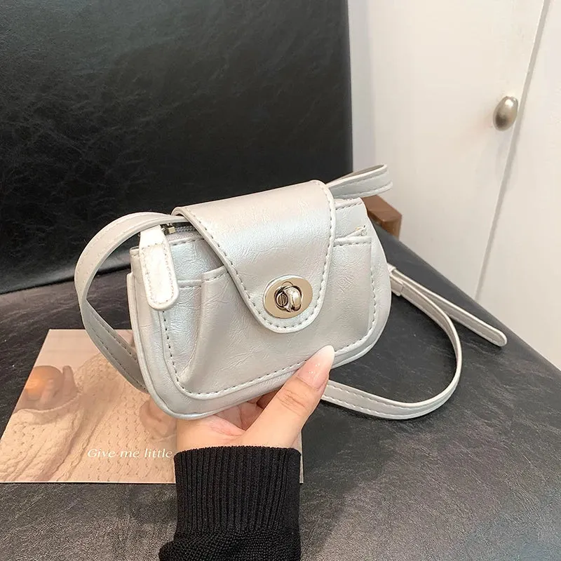 UAKISS  -  2024 Luxury Designer Women Mini Handbags and Purses 2024 Korean Fashion Shoulder Bag Lady Retro Chain Crossbody Bag