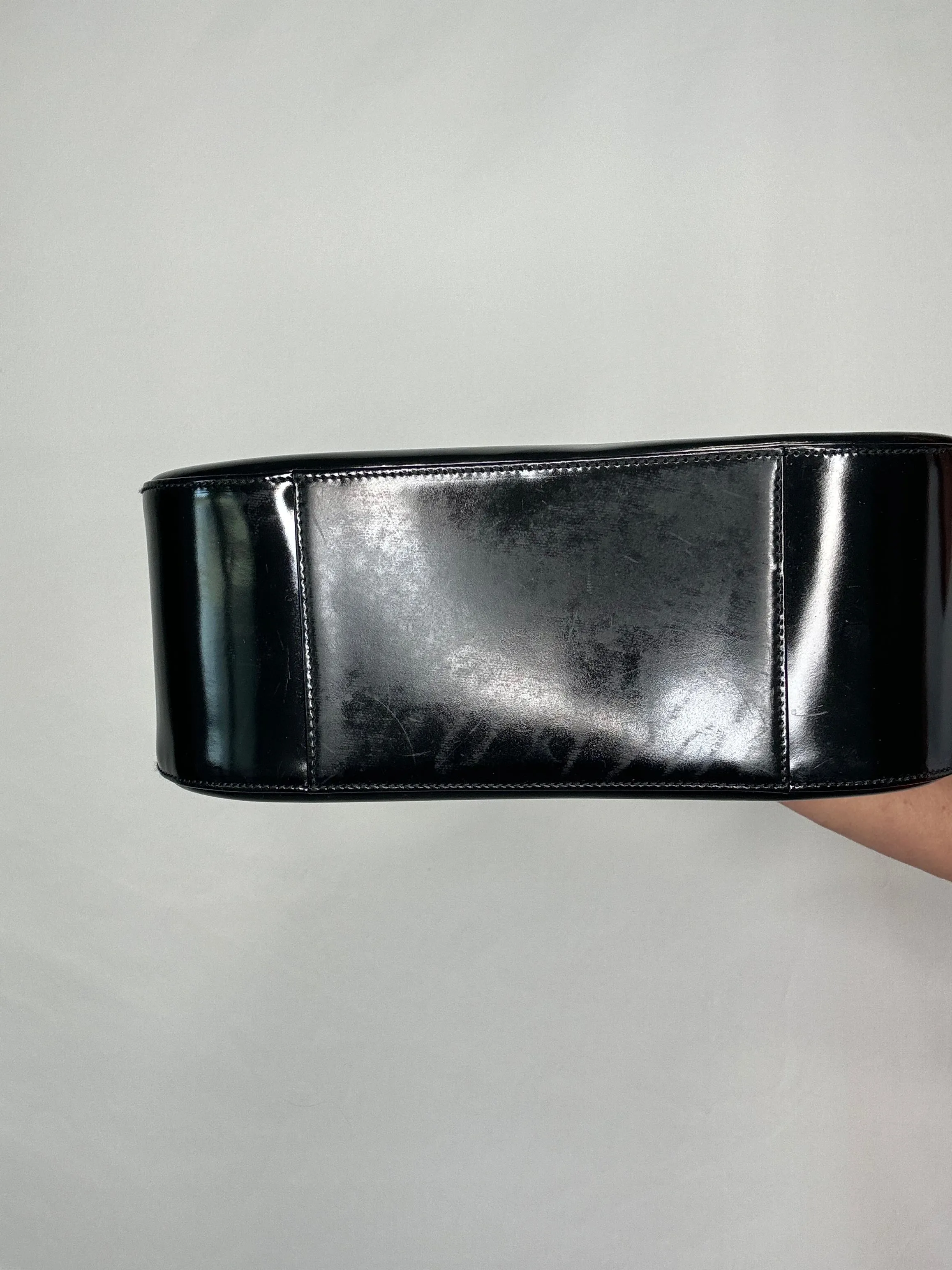 Vintage Gucci Soho Enamel Shoulder Bag